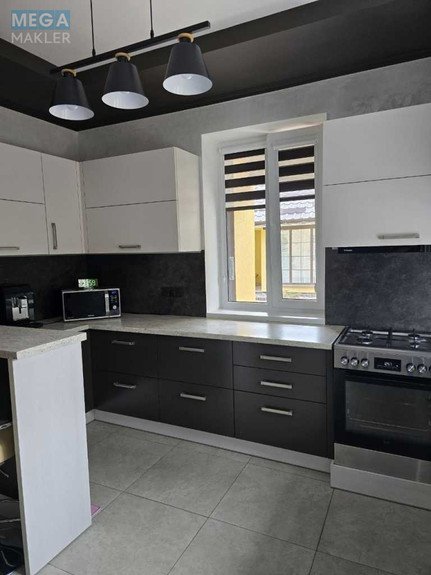 Продаж дома, 2&nbsp;поверху, 202&nbsp;кв.м, 6&nbsp;кімнат, ділянка 7&nbsp;соток, <a class="location-link" href="/lutsk/" title="Недвижимость Луцьк">Луцьк</a>, Безіменна (изображение 10)