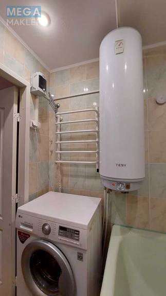Продаж 3 кімнатної квартири (70/40/8,3), 7 пов. 10 пов. будинку, <a class="location-link" href="/kiev/" title="Недвижимость Київ">Київ</a>, <a class="location-link" href="/kiev/darnickij/" title="Недвижимость Дарницький район">Дарницький р-н</a>, Тростянецкая ул., 6ж (изображение 12)