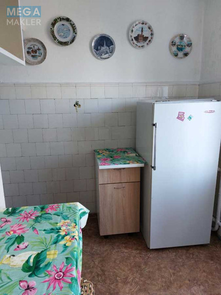 Продаж 3 кімнатної квартири (60/44/6), 3 пов. 9 пов. будинку, <a class="location-link" href="/kiev/" title="Недвижимость Київ">Київ</a>, <a class="location-link" href="/kiev/podolskij/" title="Недвижимость Подільський район">Подільський р-н</a>, Кирилівська вул., 122/1 (изображение 8)