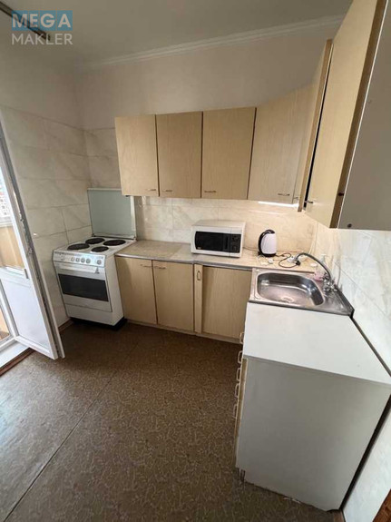 Оренда 1 кімнатної квартири, <a class="location-link" href="/kiev/" title="Недвижимость Київ">Київ</a>, <a class="location-link" href="/kiev/dneprovskij/" title="Недвижимость Дніпровський район">Дніпровський р-н</a>, Радужная ул., 33 (изображение 13)