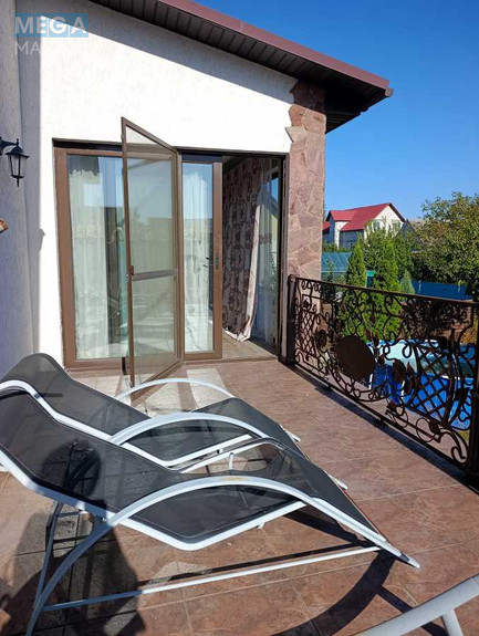 Продаж дома, 3 поверху, 240 кв.м, 5 кімнат, ділянка 6 соток, <a class="location-link" href="/kiev/" title="Недвижимость Київ">Київ</a>, <a class="location-link" href="/kiev/darnickij/" title="Недвижимость Дарницький район">Дарницький р-н</a>, Центральна вул. (изображение 6)