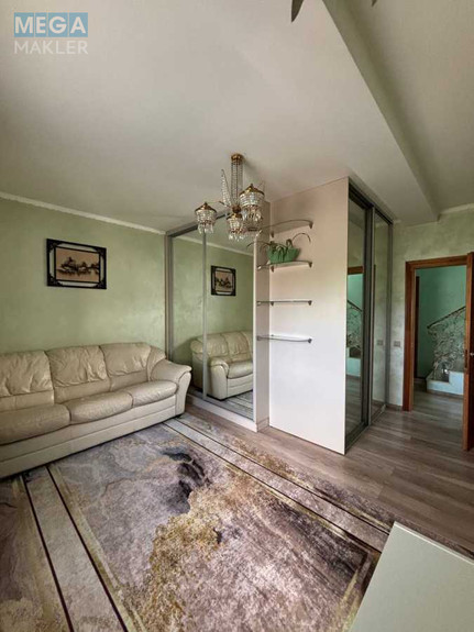 Продаж дома, 3 поверху, 240 кв.м, 5 кімнат, ділянка 6 соток, <a class="location-link" href="/kiev/" title="Недвижимость Київ">Київ</a>, <a class="location-link" href="/kiev/darnickij/" title="Недвижимость Дарницький район">Дарницький р-н</a>, Центральна вул. (изображение 13)