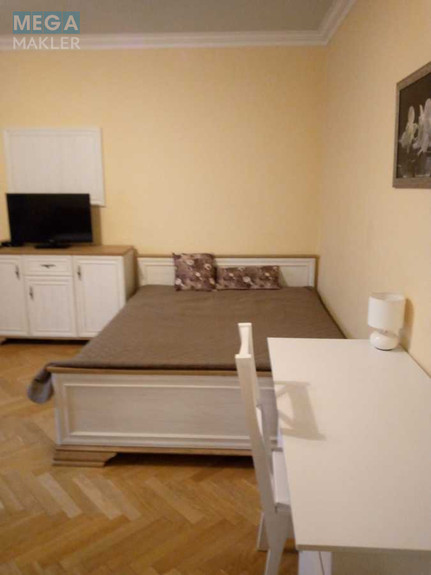 Оренда 1 кімнатної квартири, <a class="location-link" href="/kiev/" title="Недвижимость Київ">Київ</a>, <a class="location-link" href="/kiev/pecherskij/" title="Недвижимость Печерський район">Печерський р-н</a>, Генерала Алмазова вул., 6 (изображение 4)