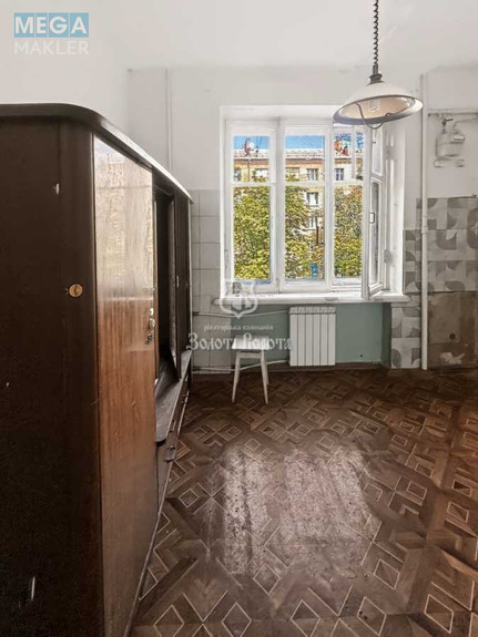 Продаж 1 кімнатної квартири (37,9/19,6/8,9), 2 пов. 5 пов. будинку, <a class="location-link" href="/kiev/" title="Недвижимость Київ">Київ</a>, <a class="location-link" href="/kiev/pecherskij/" title="Недвижимость Печерський район">Печерський р-н</a>, Миколи Міхновського бульв., 24/2 (изображение 6)