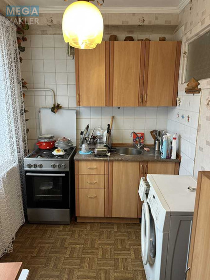 Продаж 2 кімнатної квартири (46/30/7,7), 3 пов. 5 пов. будинку, <a class="location-link" href="/kiev/" title="Недвижимость Київ">Київ</a>, <a class="location-link" href="/kiev/solomenskij/" title="Недвижимость Солом'янський район">Солом'янський р-н</a>, Волинська вул., 31 (изображение 9)