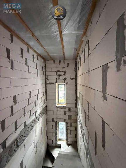 Продаж дома, 3 поверху, 200 кв.м, 5 кімнат, ділянка 5 соток, <a class="location-link" href="/kiev/" title="Недвижимость Київ">Київ</a>, <a class="location-link" href="/kiev/darnickij/" title="Недвижимость Дарницький район">Дарницький р-н</a>, Лісова вул. (изображение 15)