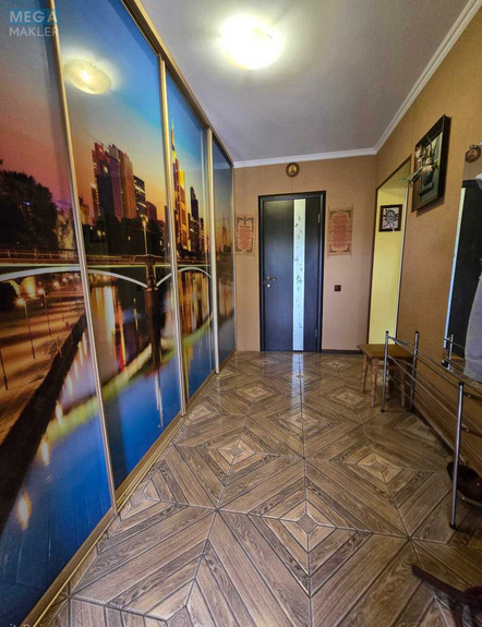 Продаж дома, 2 поверху, 310 кв.м, 4 кімнати, ділянка 8 соток, <a class="location-link" href="/fursy/" title="Недвижимость Фурсі">Фурси</a>, СТ Фіаніт (изображение 10)