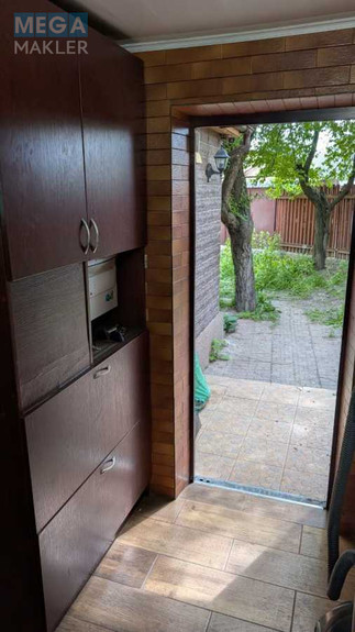 Продаж дома, 2 поверху, 96 кв.м, 3 кімнати, ділянка 5 соток, <a class="location-link" href="/kiev/" title="Недвижимость Київ">Київ</a>, <a class="location-link" href="/kiev/desnyanskij/" title="Недвижимость Деснянський район">Деснянський р-н</a>, Петровського вул., 2 (изображение 11)