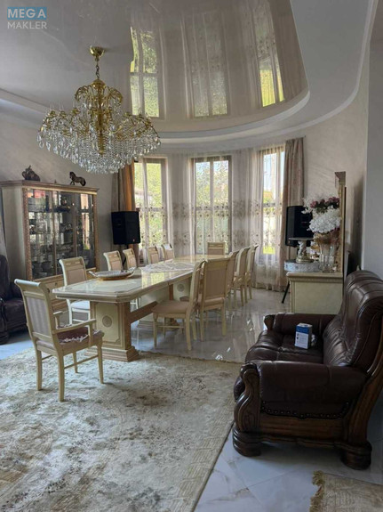 Продаж дома, 2 поверху, 280 кв.м, 4 кімнати, ділянка 6,50 соток, <a class="location-link" href="/lviv/" title="Недвижимость Львів">Львів</a>, <a class="location-link" href="/lviv/shevchenkovskij/" title="Недвижимость Шевченківський район">Шевченківський р-н</a>, Варшавська (изображение 8)