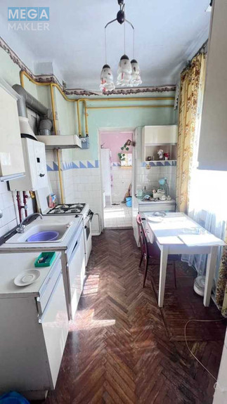 Продаж дома, 2 поверху, 200 кв.м, 5 кімнат, ділянка 6 соток, <a class="location-link" href="/stryj/" title="Недвижимость Стрий">Стрий</a>, Вітовського (изображение 13)