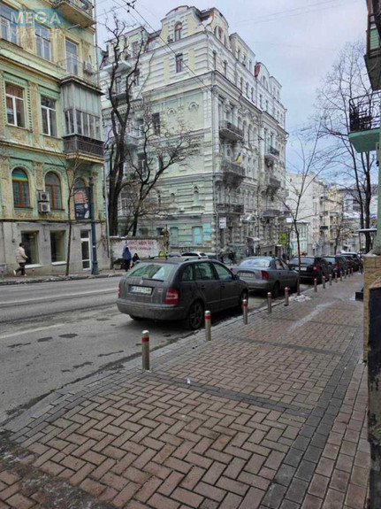 Оренда комерційної нерухомості, 70 кв.м, под магазин, <a class="location-link" href="/kiev/" title="Недвижимость Київ">Київ</a>, <a class="location-link" href="/kiev/pecherskij/" title="Недвижимость Печерський район">Печерський р-н</a>, Михайловская ул., 19 (изображение 6)