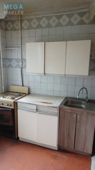 Продаж 3 кімнатної квартири (70/45/7,4), 1 пов. 9 пов. будинку, <a class="location-link" href="/kiev/" title="Недвижимость Київ">Київ</a>, <a class="location-link" href="/kiev/svyatoshinskij/" title="Недвижимость Святошинський район">Святошинський р-н</a>, Булгакова вул., 5 (изображение 4)