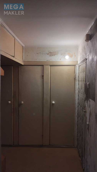 Продаж 3 кімнатної квартири (70/45/7,4), 1 пов. 9 пов. будинку, <a class="location-link" href="/kiev/" title="Недвижимость Київ">Київ</a>, <a class="location-link" href="/kiev/svyatoshinskij/" title="Недвижимость Святошинський район">Святошинський р-н</a>, Булгакова вул., 5 (изображение 6)
