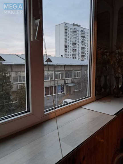 Оренда 1 кімнатної квартири, <a class="location-link" href="/kiev/" title="Недвижимость Київ">Київ</a>, <a class="location-link" href="/kiev/dneprovskij/" title="Недвижимость Дніпровський район">Дніпровський р-н</a>, Райдужна вул., 13в (изображение 14)