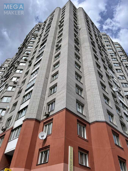 Продаж 3 кімнатної квартири (115/62/14), 6 пов. 16 пов. будинку, <a class="location-link" href="/kiev/" title="Недвижимость Київ">Київ</a>, <a class="location-link" href="/kiev/svyatoshinskij/" title="Недвижимость Святошинський район">Святошинський р-н</a>, Прилужна вул., 4/15 (изображение 23)