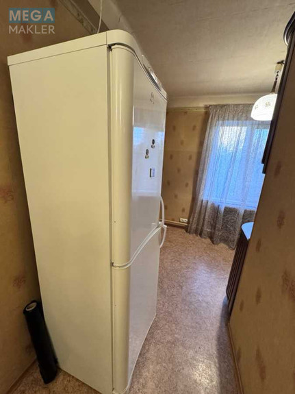 Продаж 2 кімнатної квартири (46/29/7), 5 пов. 5 пов. будинку, <a class="location-link" href="/kiev/" title="Недвижимость Київ">Київ</a>, <a class="location-link" href="/kiev/solomenskij/" title="Недвижимость Солом'янський район">Солом'янський р-н</a>, Михаила Донца ул., 27А (изображение 6)