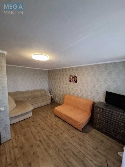 Продаж 1 кімнатної квартири (40/17/14), 8 пов. 10 пов. будинку, <a class="location-link" href="/chernigov/" title="Недвижимость Чернігів">Чернігів</a>, <a class="location-link" href="/chernigov/desnyanskij/" title="Недвижимость Деснянський район">Деснянський р-н</a>, Попова, 31а (изображение 3)