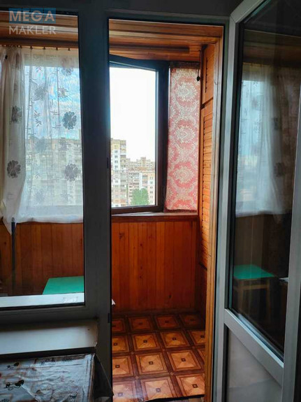Оренда 2 кімнатної квартири, <a class="location-link" href="/kiev/" title="Недвижимость Київ">Київ</a>, <a class="location-link" href="/kiev/darnickij/" title="Недвижимость Дарницький район">Дарницький р-н</a>, Ларисы Руденко ул., 13 (изображение 9)