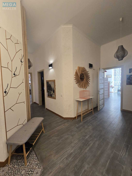Оренда 4 кімнатні квартири, <a class="location-link" href="/kiev/" title="Недвижимость Київ">Київ</a>, <a class="location-link" href="/kiev/goloseevskij/" title="Недвижимость Голосіївський район">Голосіївський р-н</a>, Ломоносова ул., 75а (изображение 18)