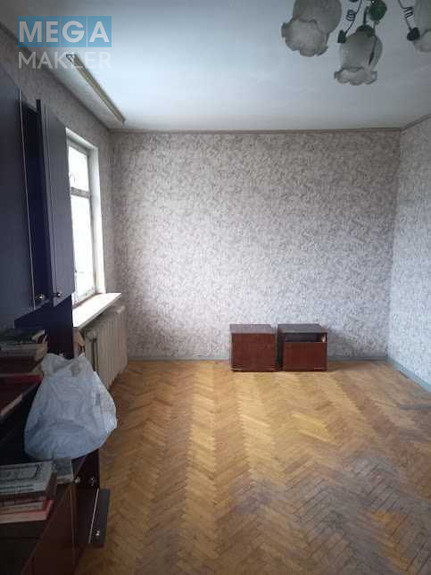 Продаж 1 кімнатної квартири (32/18/6), 5 пов. 5 пов. будинку, <a class="location-link" href="/kiev/" title="Недвижимость Київ">Київ</a>, <a class="location-link" href="/kiev/solomenskij/" title="Недвижимость Солом'янський район">Солом'янський р-н</a>, Любомира Гузара просп., 14 (изображение 3)