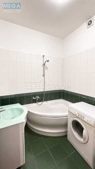 Продаж 2 кімнатної квартири (62/?/8), 5 пов. 5 пов. будинку, <a class="location-link" href="/kiev/" title="Недвижимость Київ">Київ</a>, <a class="location-link" href="/kiev/pecherskij/" title="Недвижимость Печерський район">Печерський р-н</a>, Чигоріна вул., 55 (изображение 9)