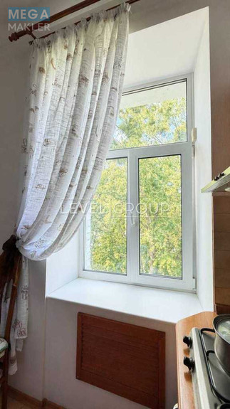 Продаж 2 кімнатної квартири (62/?/8), 5 пов. 5 пов. будинку, <a class="location-link" href="/kiev/" title="Недвижимость Київ">Київ</a>, <a class="location-link" href="/kiev/pecherskij/" title="Недвижимость Печерський район">Печерський р-н</a>, Чигоріна вул., 55 (изображение 10)