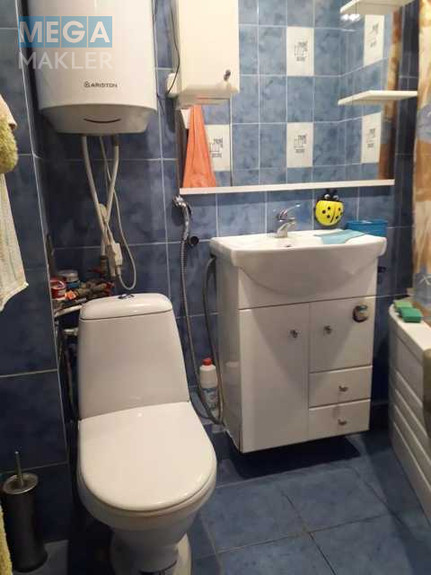 Оренда 2 кімнатної квартири, <a class="location-link" href="/kiev/" title="Недвижимость Київ">Київ</a>, <a class="location-link" href="/kiev/solomenskij/" title="Недвижимость Солом'янський район">Солом'янський р-н</a>, Ушинского ул., 18 (изображение 19)