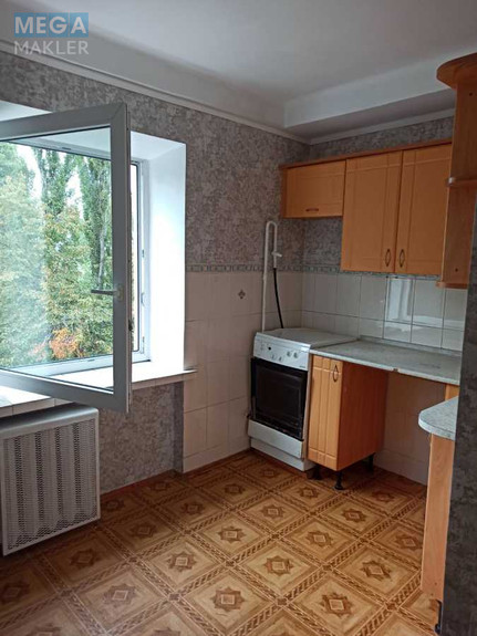 Продаж 1 кімнатної квартири (31,6/15/8), 5 пов. 5 пов. будинку, <a class="location-link" href="/kiev/" title="Недвижимость Київ">Київ</a>, <a class="location-link" href="/kiev/solomenskij/" title="Недвижимость Солом'янський район">Солом'янський р-н</a>, Тополева вул., 6 (изображение 9)