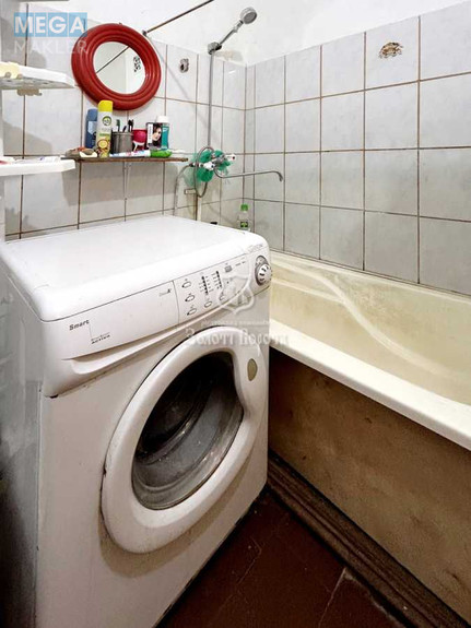 Продаж 1 кімнатної квартири (35,8/18,4/6,9), 1 пов. 9 пов. будинку, <a class="location-link" href="/kiev/" title="Недвижимость Київ">Київ</a>, <a class="location-link" href="/kiev/shevchenkovskij/" title="Недвижимость Шевченківський район">Шевченківський р-н</a>, Лукянівська вул., 11 (изображение 7)