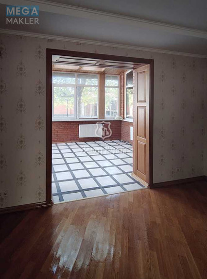 Продаж дома, 3&nbsp;поверху, 293,60&nbsp;кв.м, 5&nbsp;кімнат, ділянка 7,80&nbsp;соток, <a class="location-link" href="/korzhi-selo/" title="Недвижимость Коржі">Коржі</a>, Грушевського вул., 6 (изображение 7)