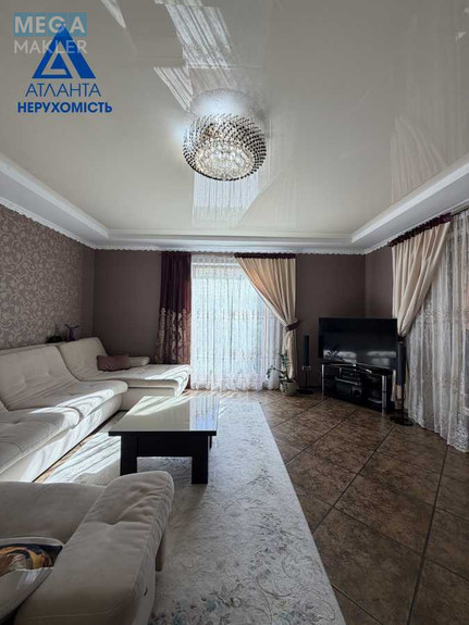 Продаж дома, 2 поверху, 197 кв.м, 4 кімнати, ділянка 5 соток, <a class="location-link" href="/lutsk/" title="Недвижимость Луцьк">Луцьк</a>, Миру (изображение 4)