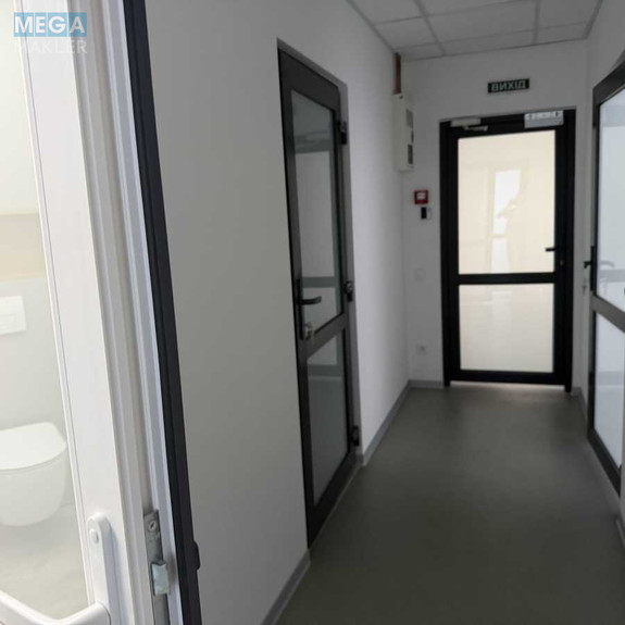 Продаж комерційної нерухомості, 623,90&nbsp;кв.м, <a class="location-link" href="/rovno/" title="Недвижимость Рівне">Рівне</a>, Перший промінь, 7Б (изображение 13)