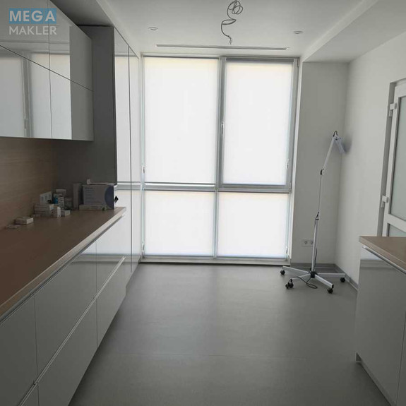 Продаж комерційної нерухомості, 623,90&nbsp;кв.м, <a class="location-link" href="/rovno/" title="Недвижимость Рівне">Рівне</a>, Перший промінь, 7Б (изображение 16)