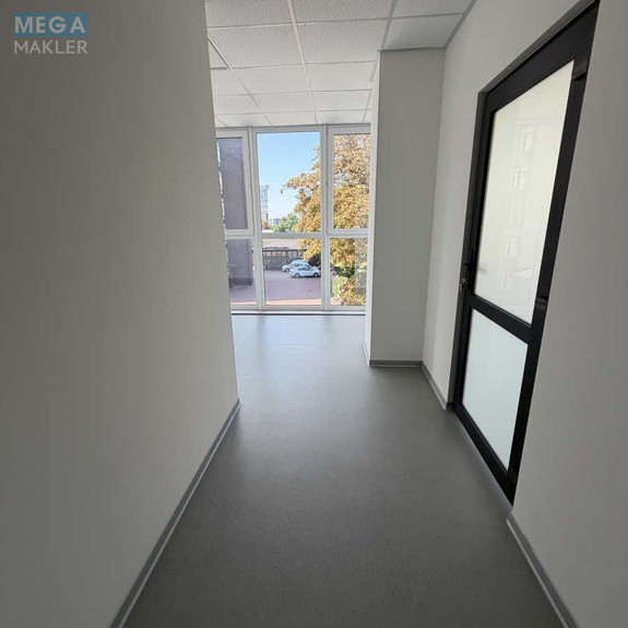 Продаж комерційної нерухомості, 623,90&nbsp;кв.м, <a class="location-link" href="/rovno/" title="Недвижимость Рівне">Рівне</a>, Перший промінь, 7Б (изображение 24)