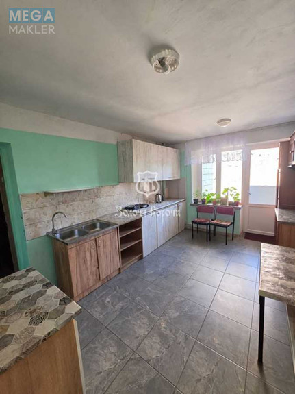 Продаж 8 кімнатної квартири (20,3/?/?), 7 пов. 9 пов. будинку, <a class="location-link" href="/kiev/" title="Недвижимость Київ">Київ</a>, <a class="location-link" href="/kiev/podolskij/" title="Недвижимость Подільський район">Подільський р-н</a>, Світлицького вул., 24а (изображение 3)