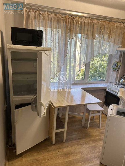 Продаж 1 кімнатної квартири (28,4/14,7/8), 3 пов. 5 пов. будинку, <a class="location-link" href="/kiev/" title="Недвижимость Київ">Київ</a>, <a class="location-link" href="/kiev/desnyanskij/" title="Недвижимость Деснянський район">Деснянський р-н</a>, Братиславська вул., 6 (изображение 4)