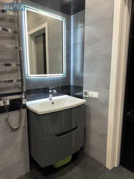 Продаж 2 кімнатної квартири (60/39/15), 12 пов. 20 пов. будинку, <a class="location-link" href="/kiev/" title="Недвижимость Київ">Київ</a>, <a class="location-link" href="/kiev/podolskij/" title="Недвижимость Подільський район">Подільський р-н</a>, Новомостицкая ул., 15 (изображение 12)