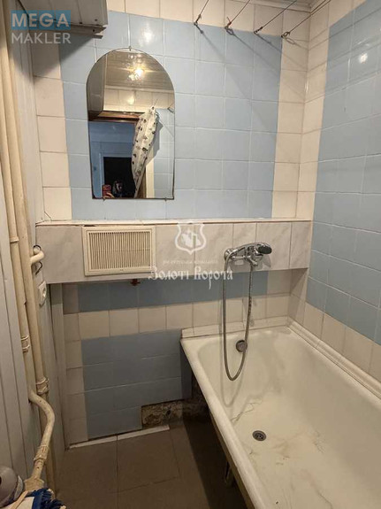 Продаж 2 кімнатної квартири (41,7/23,6/6,9), 2 пов. 5 пов. будинку, <a class="location-link" href="/kiev/" title="Недвижимость Київ">Київ</a>, <a class="location-link" href="/kiev/dneprovskij/" title="Недвижимость Дніпровський район">Дніпровський р-н</a>, Соборності просп., 1в (изображение 9)