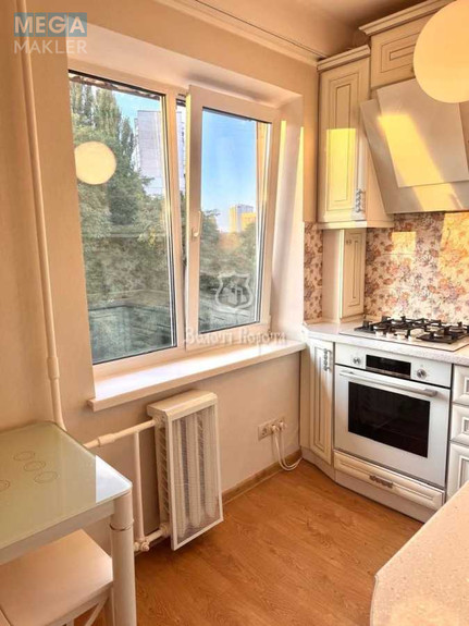 Продаж 3 кімнатної квартири (59,3/41,1/7), 6 пов. 9 пов. будинку, <a class="location-link" href="/kiev/" title="Недвижимость Київ">Київ</a>, <a class="location-link" href="/kiev/goloseevskij/" title="Недвижимость Голосіївський район">Голосіївський р-н</a>, Васильківська вул., 2а (изображение 9)