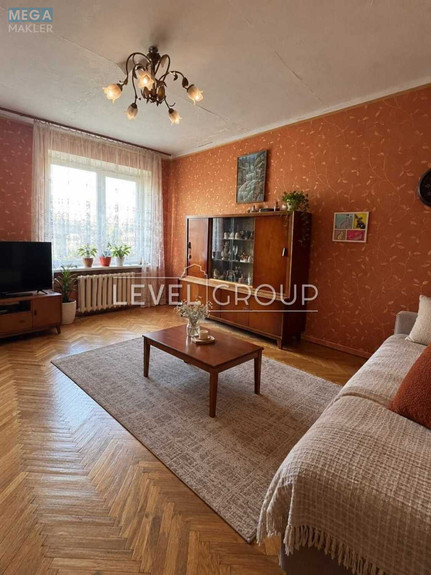 Продаж 2 кімнатної квартири (60/34/7,5), 5 пов. 5 пов. будинку, <a class="location-link" href="/kiev/" title="Недвижимость Київ">Київ</a>, <a class="location-link" href="/kiev/podolskij/" title="Недвижимость Подільський район">Подільський р-н</a>, Борисоглібська вул., 4 (изображение 4)