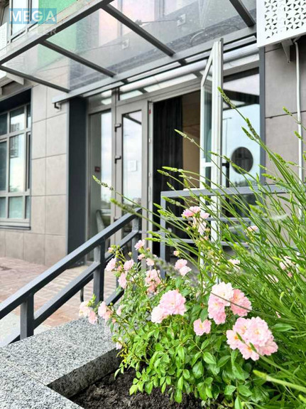 Продаж комерційної нерухомості, 95 кв.м, <a class="location-link" href="/kiev/" title="Недвижимость Київ">Київ</a>, <a class="location-link" href="/kiev/podolskij/" title="Недвижимость Подільський район">Подільський р-н</a>, Тираспольська вул., 52 (изображение 2)