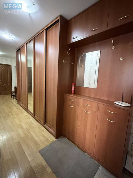 Оренда 3 кімнатної квартири, <a class="location-link" href="/kiev/" title="Недвижимость Київ">Київ</a>, <a class="location-link" href="/kiev/obolonskij/" title="Недвижимость Оболонський район">Оболонський р-н</a>, Вышгородская ул., 4А (изображение 4)