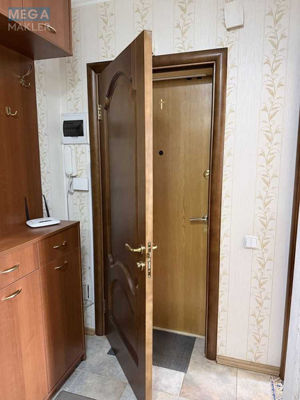 Оренда 3 кімнатної квартири, <a class="location-link" href="/kiev/" title="Недвижимость Київ">Київ</a>, <a class="location-link" href="/kiev/obolonskij/" title="Недвижимость Оболонський район">Оболонський р-н</a>, Вышгородская ул., 4А (изображение 6)