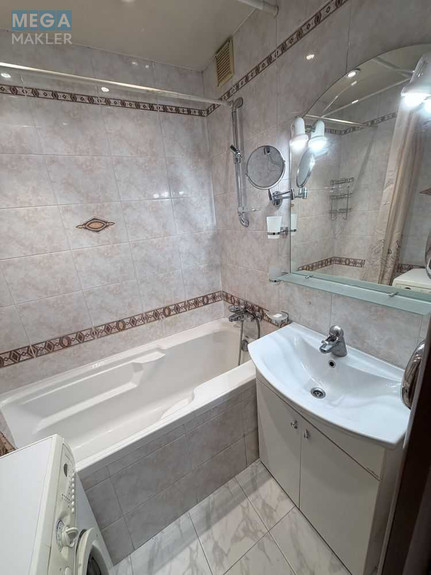 Оренда 3 кімнатної квартири, <a class="location-link" href="/kiev/" title="Недвижимость Київ">Київ</a>, <a class="location-link" href="/kiev/obolonskij/" title="Недвижимость Оболонський район">Оболонський р-н</a>, Вышгородская ул., 4А (изображение 14)