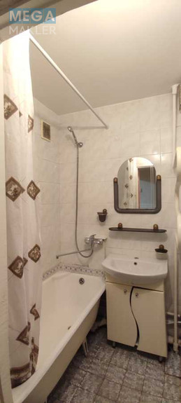 Оренда 1 кімнатної квартири, <a class="location-link" href="/kiev/" title="Недвижимость Київ">Київ</a>, <a class="location-link" href="/kiev/darnickij/" title="Недвижимость Дарницький район">Дарницький р-н</a>, Крута вул. (изображение 3)