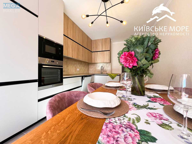 Продаж 3 кімнатної квартири (96/?/?), 17 пов. 25 пов. будинку, <a class="location-link" href="/kiev/" title="Недвижимость Київ">Київ</a>, <a class="location-link" href="/kiev/podolskij/" title="Недвижимость Подільський район">Подільський р-н</a>, Івана Виговського вул., 12К (изображение 3)