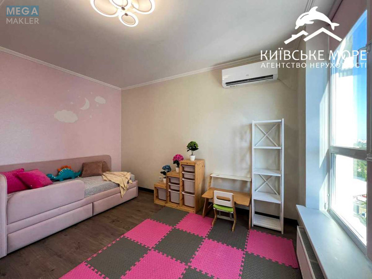 Продаж 3 кімнатної квартири (96/?/?), 17 пов. 25 пов. будинку, <a class="location-link" href="/kiev/" title="Недвижимость Київ">Київ</a>, <a class="location-link" href="/kiev/podolskij/" title="Недвижимость Подільський район">Подільський р-н</a>, Івана Виговського вул., 12К (изображение 10)