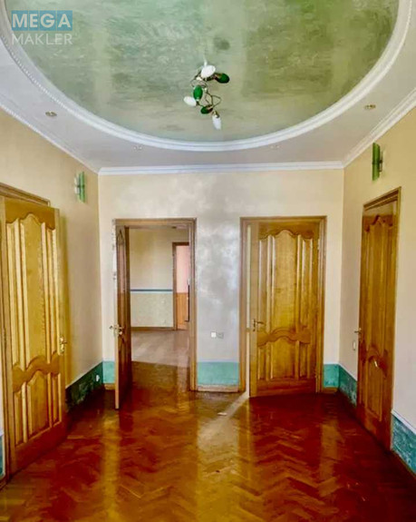 Продаж дома, 2 поверху, 650 кв.м, 8 кімнат, ділянка 10 соток, <a class="location-link" href="/stoyanka/" title="Недвижимость Стоянка">Стоянка</a>, Ленина, 1 (изображение 9)