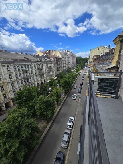 Оренда 4 кімнатні квартири, <a class="location-link" href="/kiev/" title="Недвижимость Київ">Київ</a>, <a class="location-link" href="/kiev/goloseevskij/" title="Недвижимость Голосіївський район">Голосіївський р-н</a>, Антоновича вул., 17А (изображение 7)