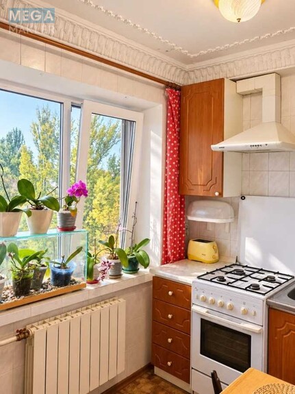 Продаж 3 кімнатної квартири (60,1/46/7), 8 пов. 9 пов. будинку, <a class="location-link" href="/kiev/" title="Недвижимость Київ">Київ</a>, <a class="location-link" href="/kiev/svyatoshinskij/" title="Недвижимость Святошинський район">Святошинський р-н</a>, Зодчих вул., 36 (изображение 11)